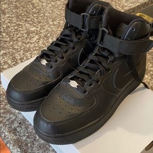 Air force ones Black high tops